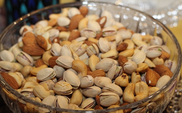 進(jìn)口堅果怎么運(yùn)輸?shù)絿鴥?nèi)報關(guān),堅果如何報關(guān) 進(jìn)口堅果報關(guān)