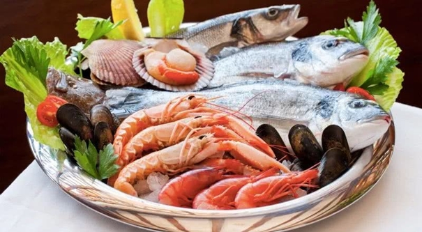 1635849223165844.jpg 非洲加納海鮮報關(guān)代理_副本.jpg